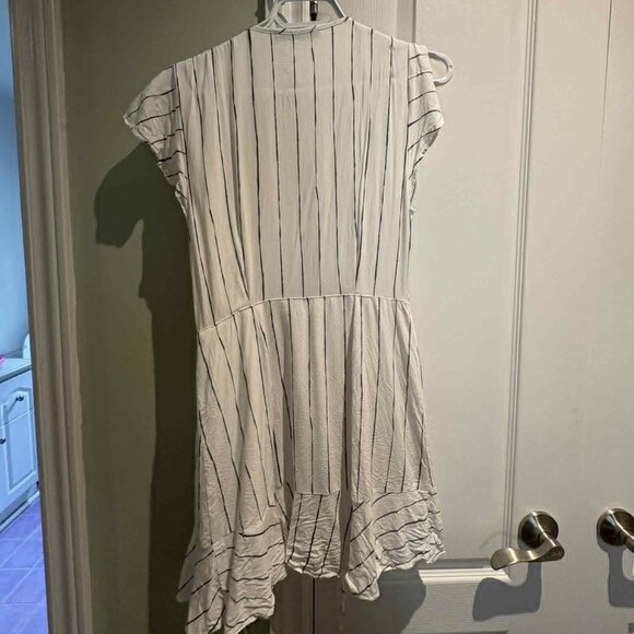 Abercrombie and Fitch Mini Wrap Dress - Picture 1 of 2